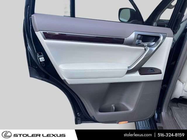 Used 2017 Lexus GX 460 AWD/4WD image 17