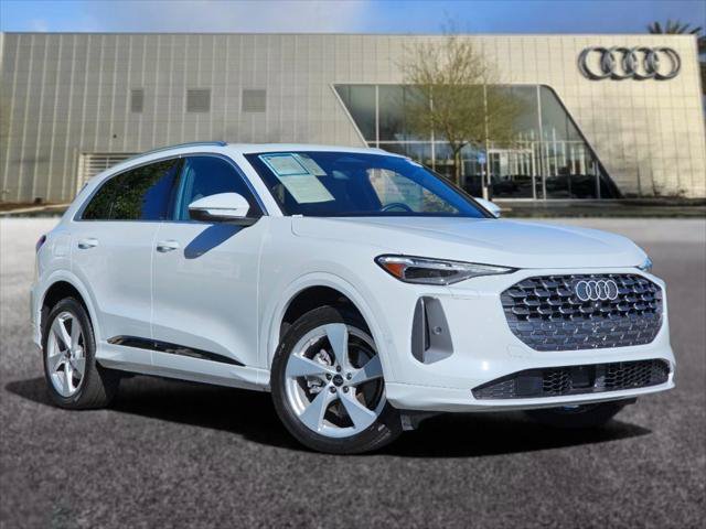 Used 2025 Audi Q5 Premium Plus w/ Premium Plus AWD/4WD video 1
