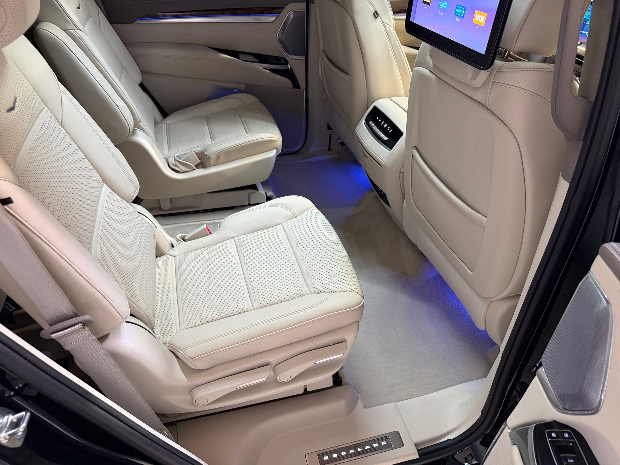 Certified 2025 Cadillac Escalade Sport Platinum image 58