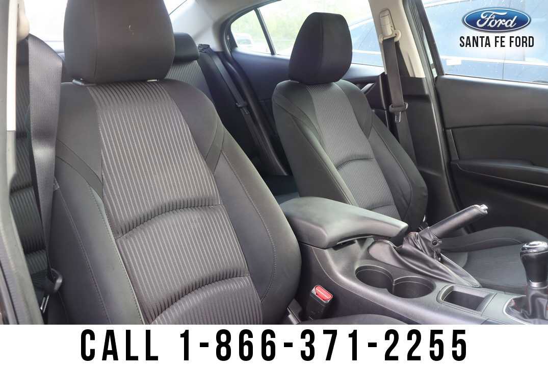 Used 2014 MAZDA MAZDA3 i Touring image 20