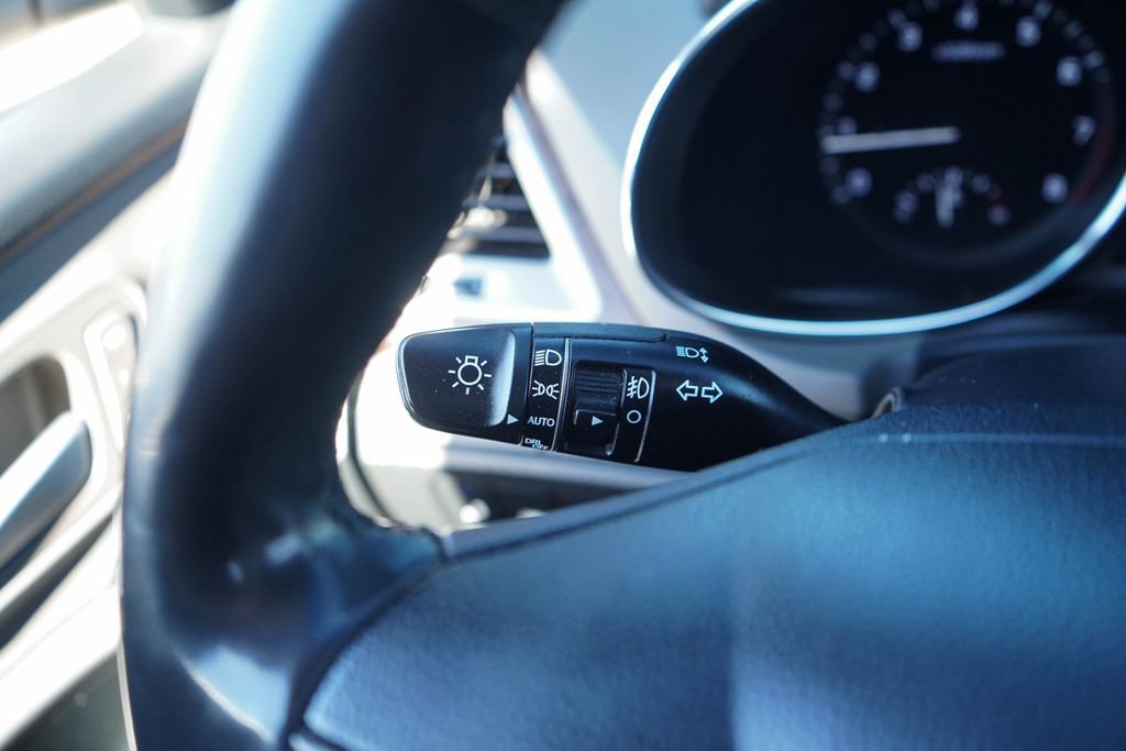 Used 2017 Hyundai Santa Fe SE Ultimate w/ SE Ultimate Tech Package 03 image 30