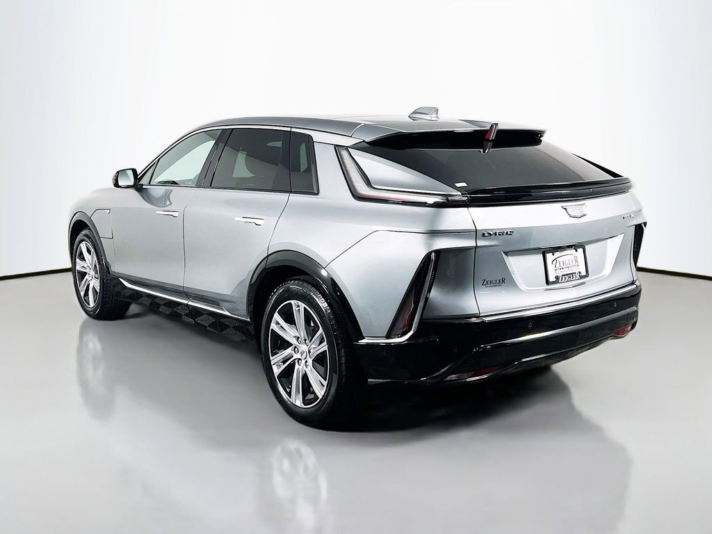 Used 2024 Cadillac Lyriq Tech AWD/4WD image 7