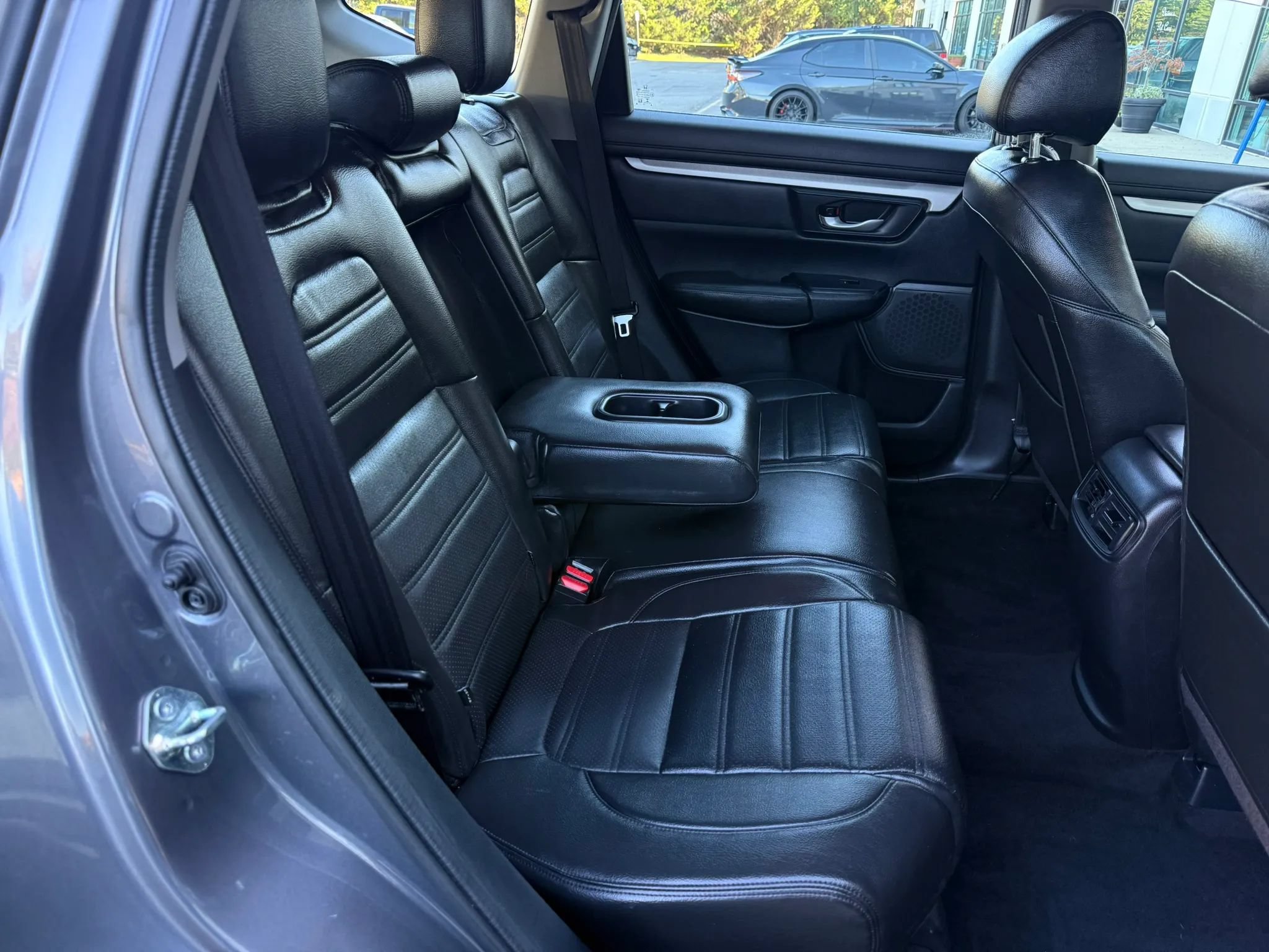 Used 2018 Honda CR-V LX image 22