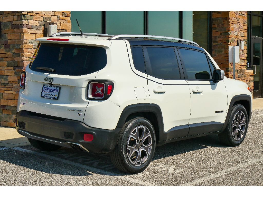 Used 2016 Jeep Renegade Limited FWD image 3