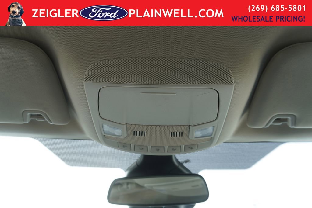 Used 2023 Ford Edge SE w/ Black Appearance Package image 29