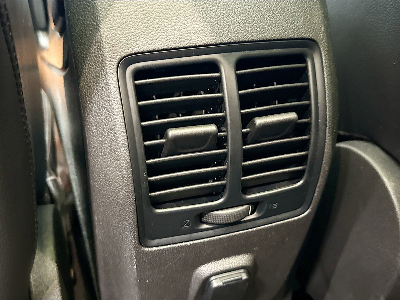 Used 2018 Ford Escape SEL image 27