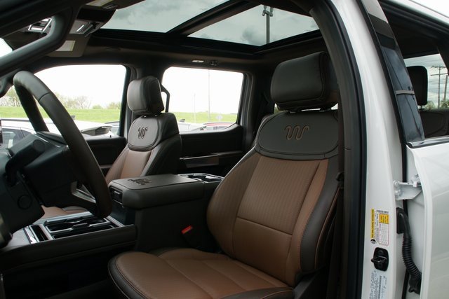 New 2025 Ford F250 King Ranch w/ Chrome Package image 23