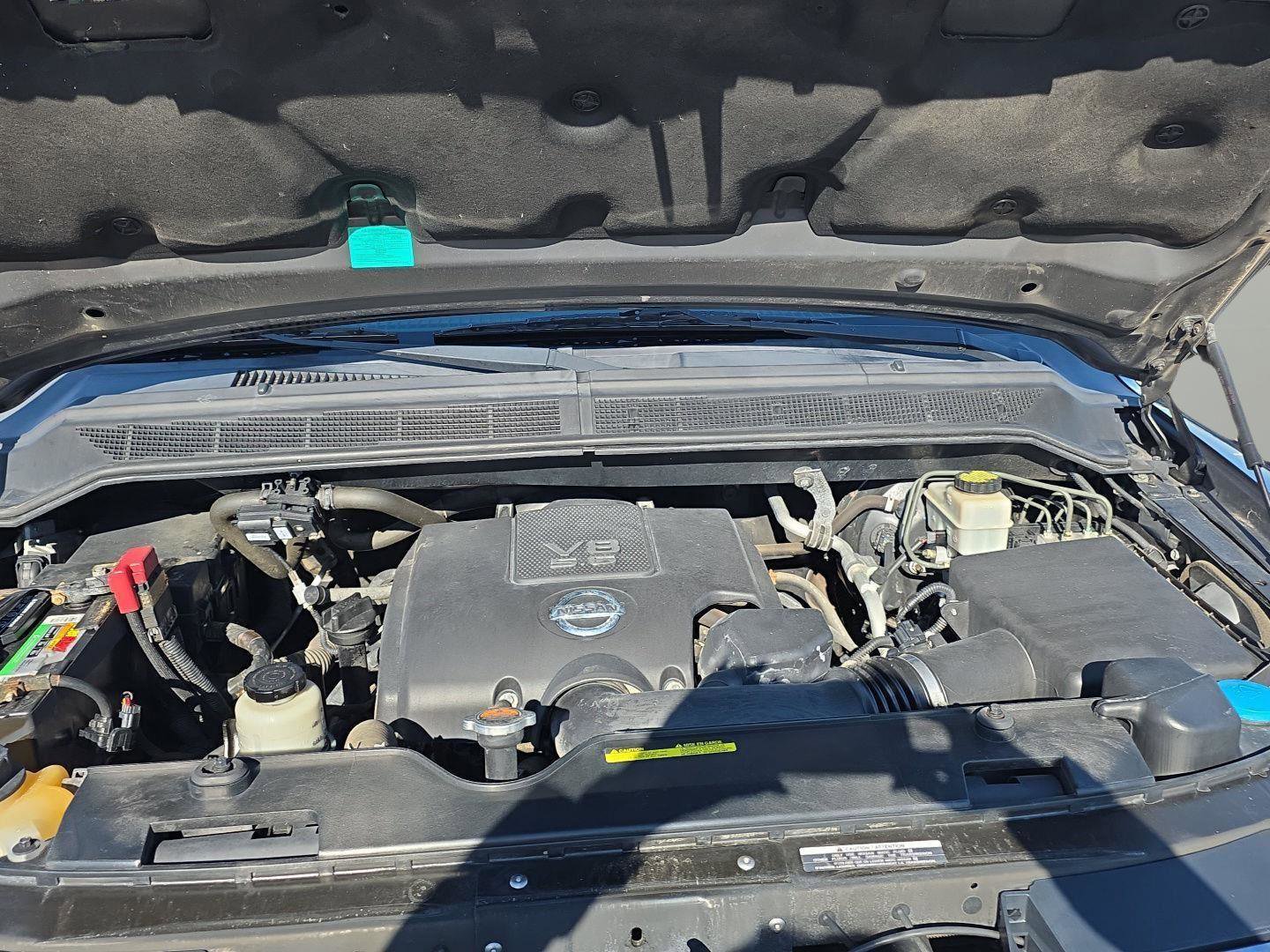 Used 2015 Nissan Titan SV w/ SV Value Truck Package image 36