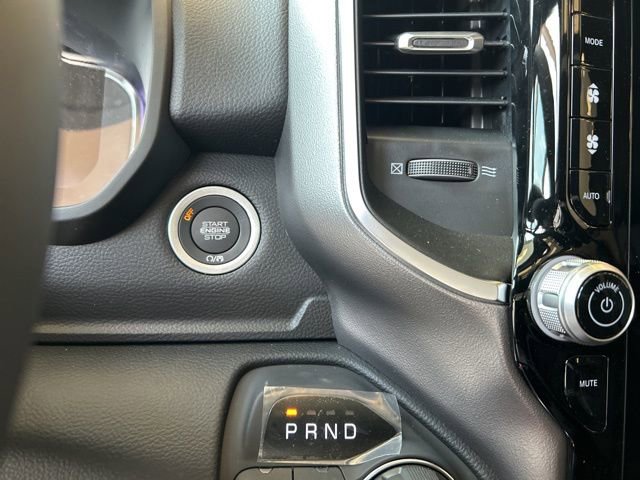 New 2026 RAM 1500 Big Horn AWD/4WD image 24