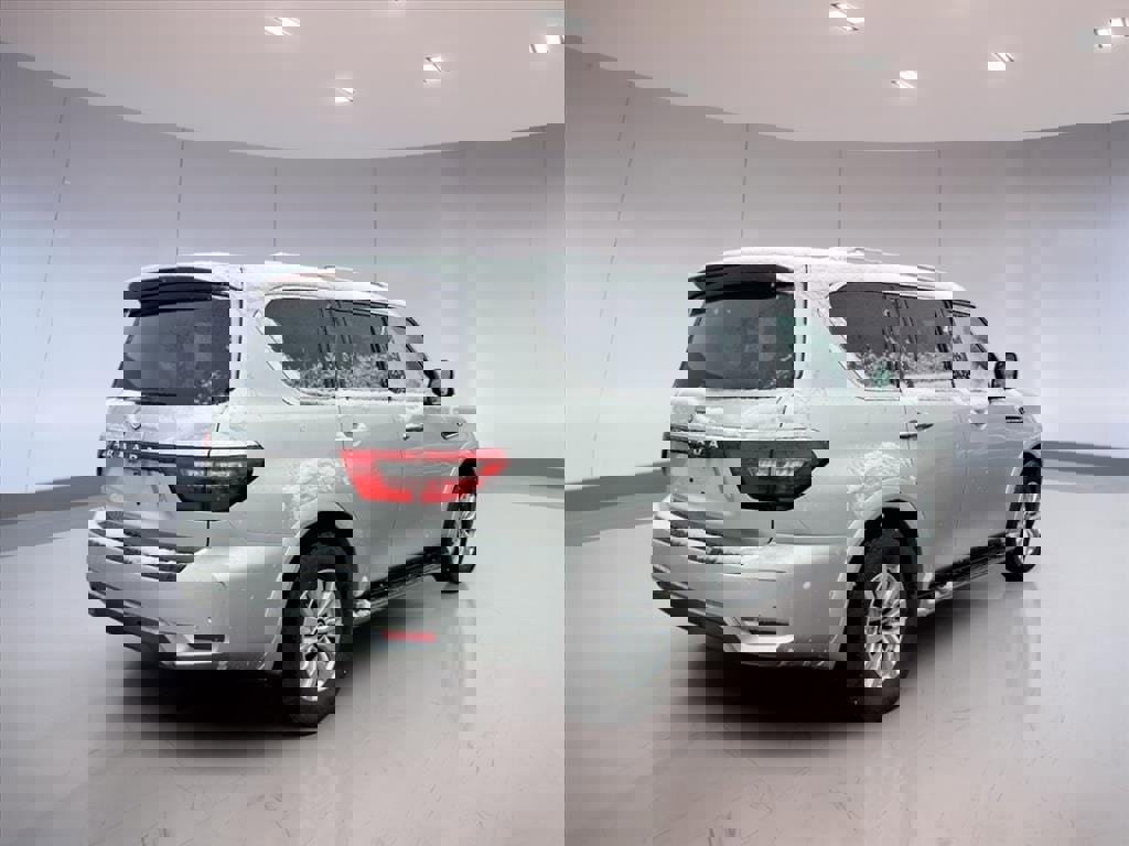 Used 2024 Nissan Armada SV image 4