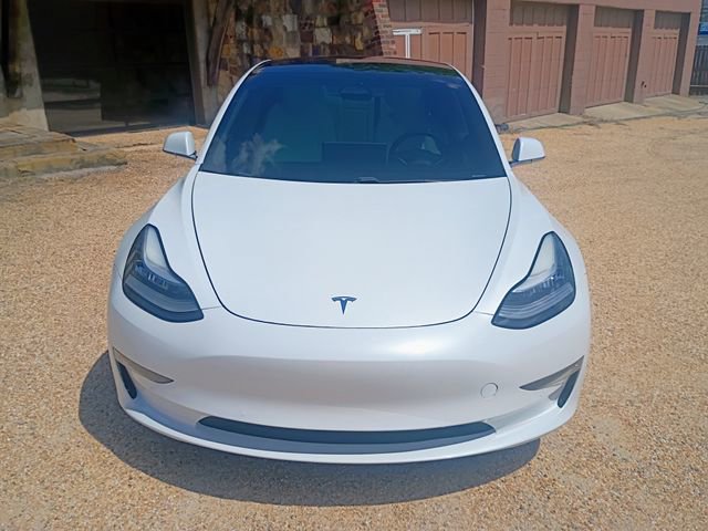 Used 2020 Tesla Model 3 Standard Range RWD image 4