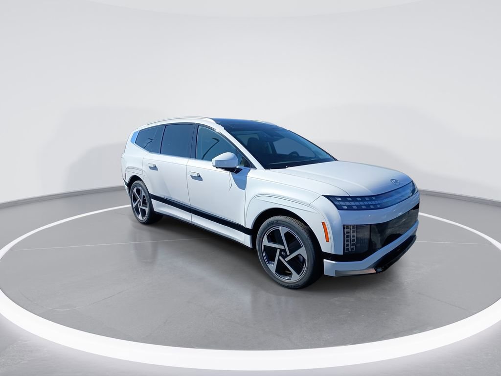New 2026 Hyundai Ioniq 9 Calligraphy w/ Tow & Go Package image 2