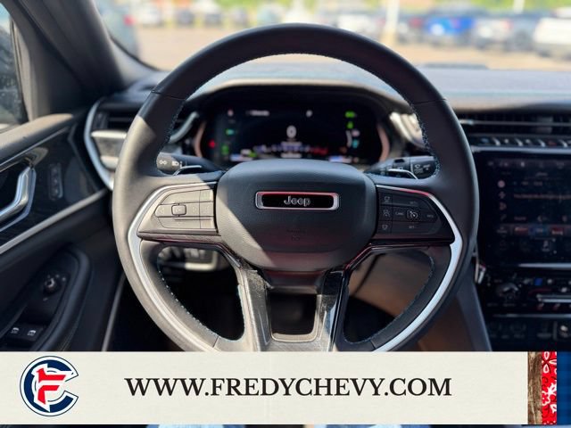 Used 2024 Jeep Grand Cherokee Trailhawk AWD/4WD image 40