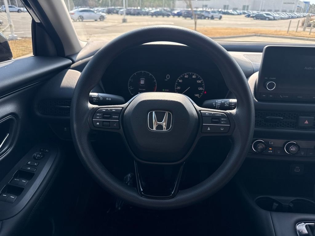 Used 2025 Honda HR-V LX image 18