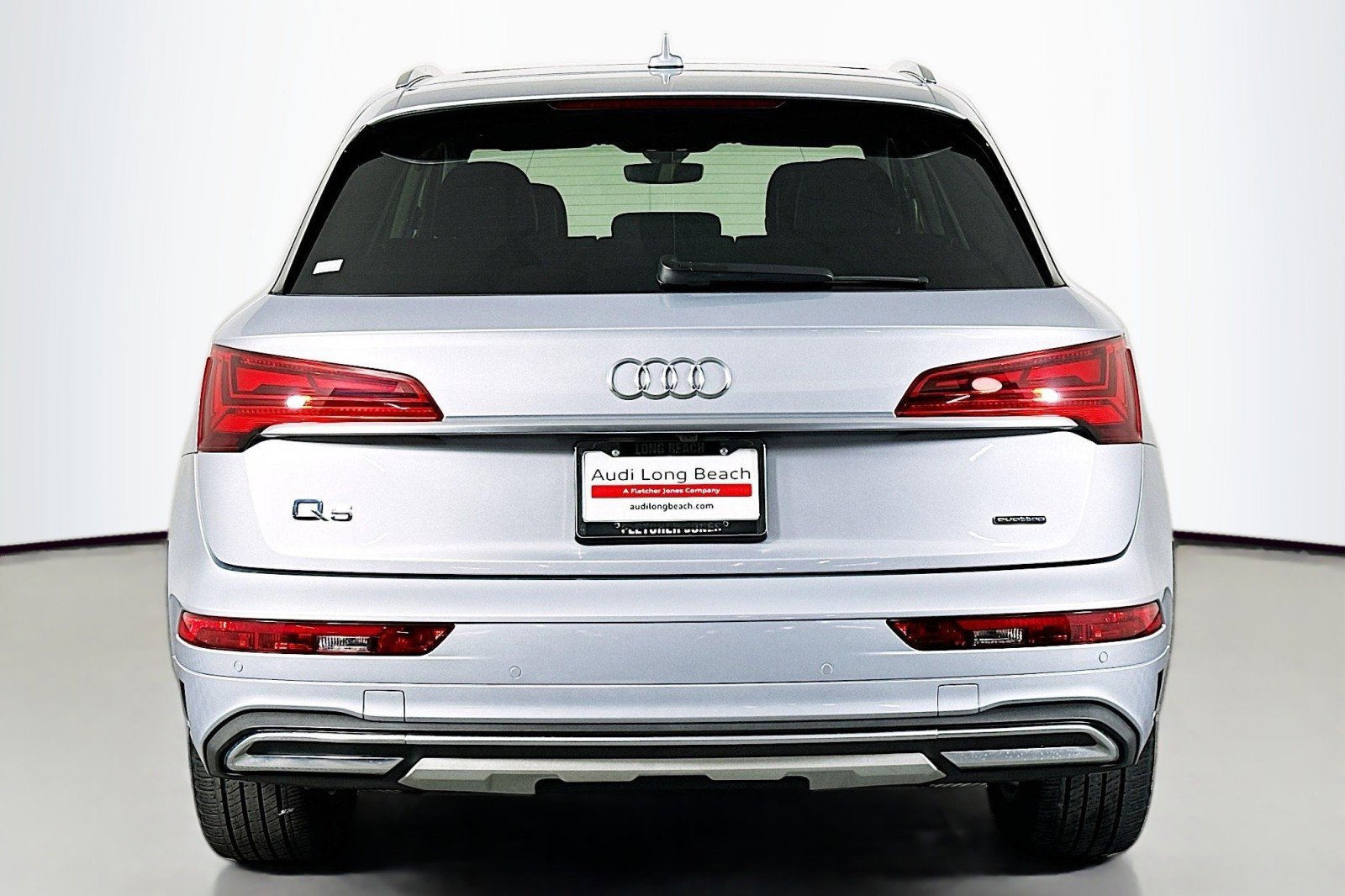 Used 2022 Audi Q5 2.0T Premium Plus w/ Premium Plus Package AWD/4WD image 3