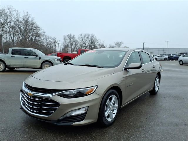 Used 2024 Chevrolet Malibu LT FWD image 3