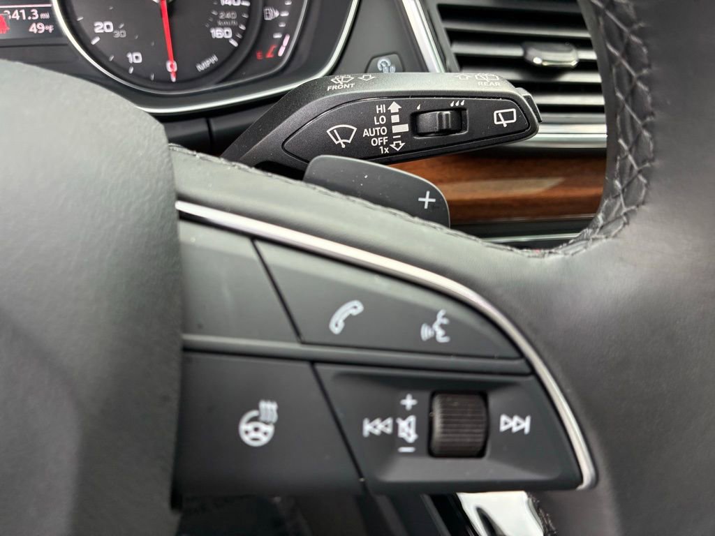 Used 2023 Audi Q5 2.0T Premium w/ Convenience Package image 26