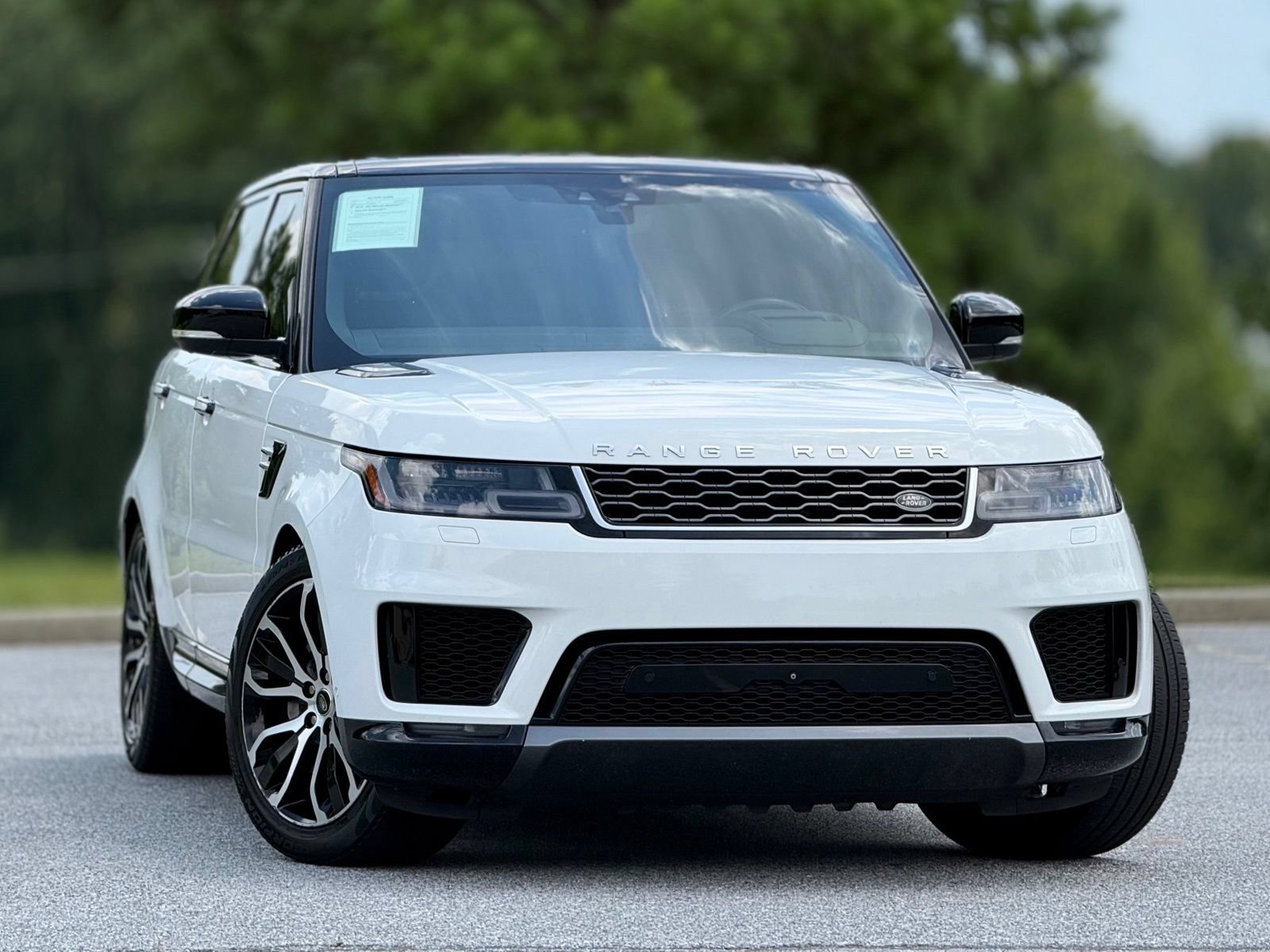 Used 2018 Land Rover Range Rover Sport HSE AWD/4WD image 4