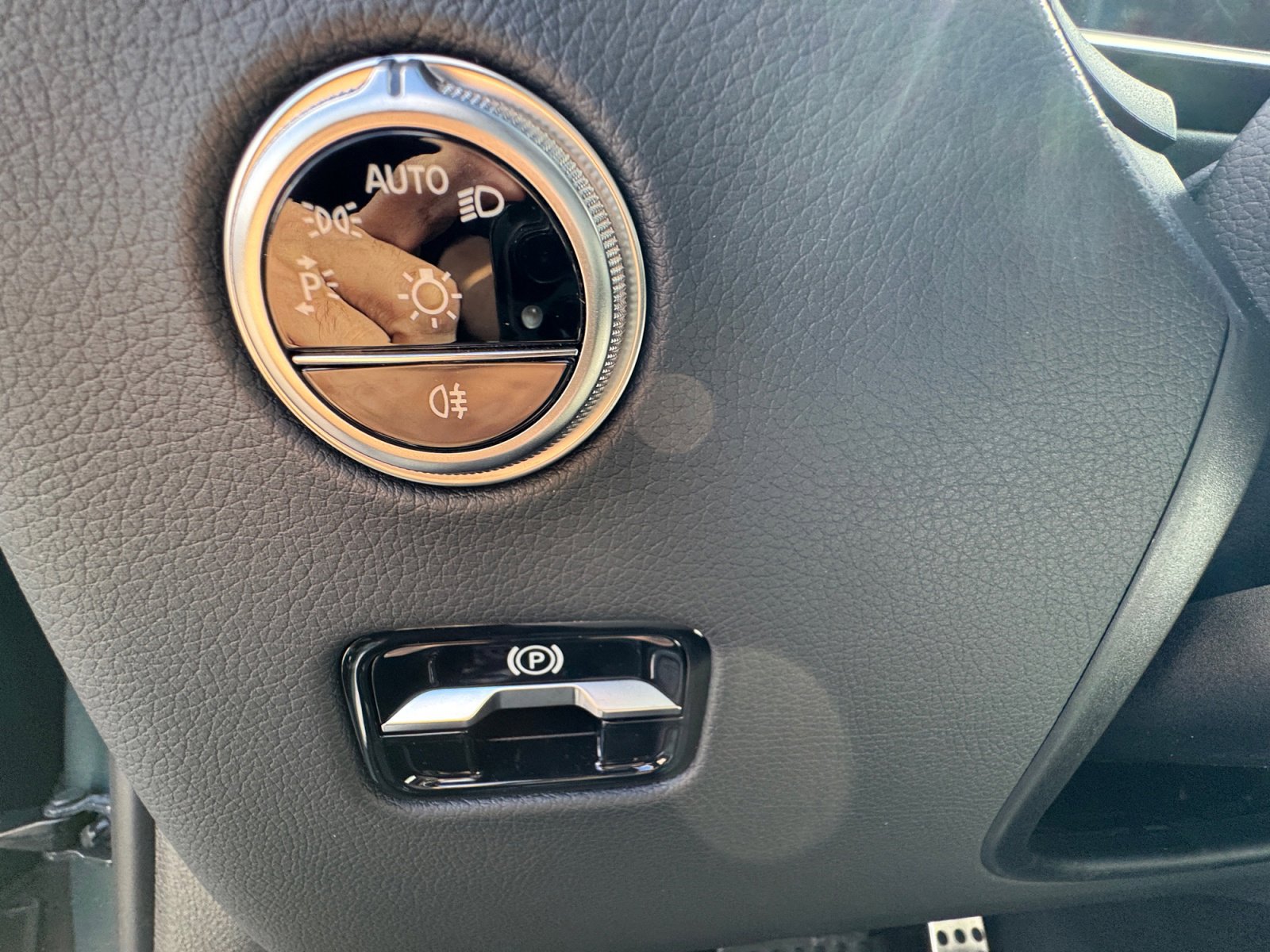 Used 2026 Mercedes-Benz GLC 300 4MATIC image 16