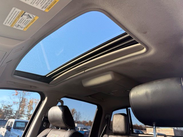 Used 2015 Nissan Titan PRO-4X w/ Pro-4x Luxury Package AWD/4WD image 12