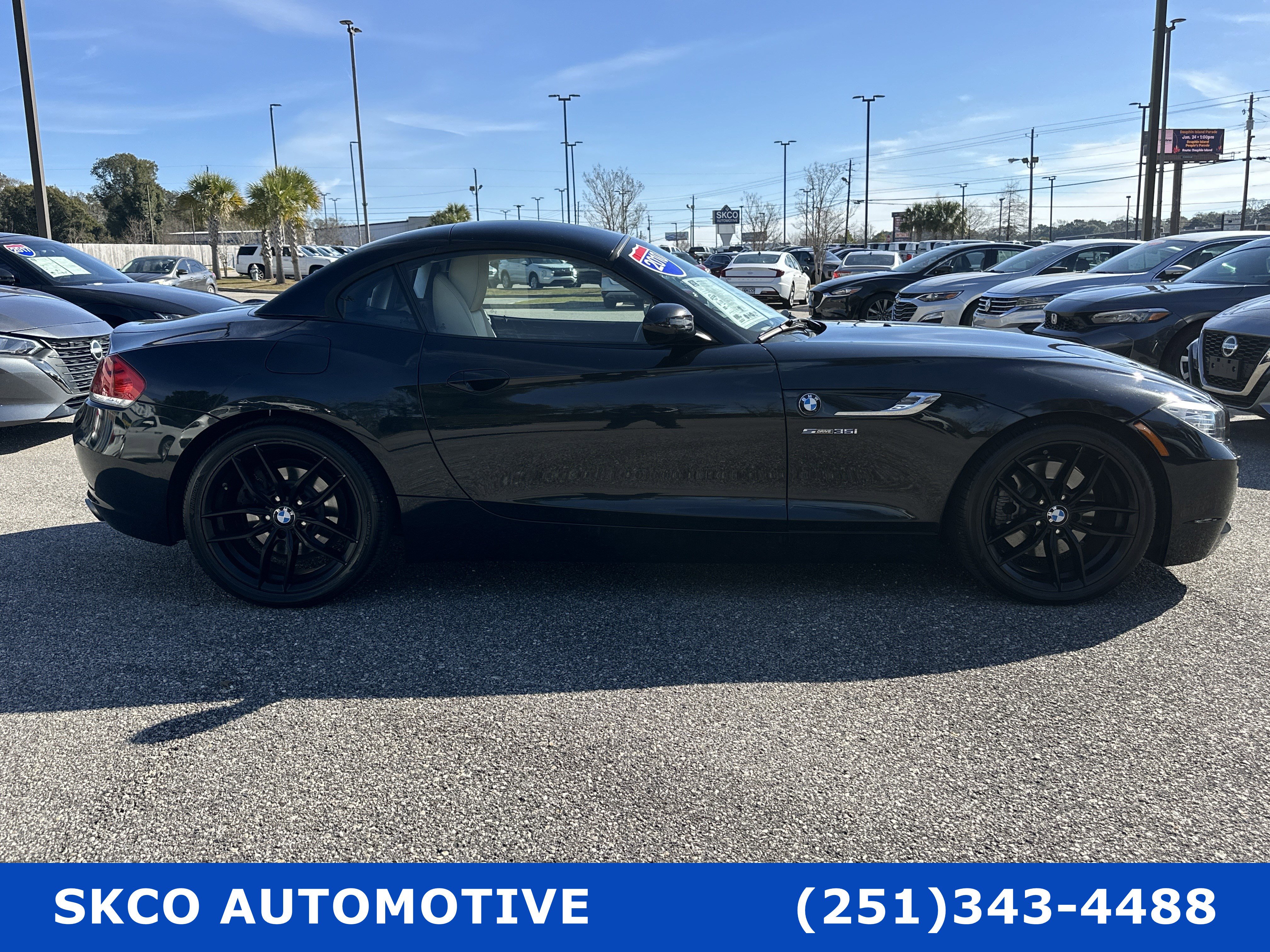 Used 2010 BMW Z4 sDrive35i image 6
