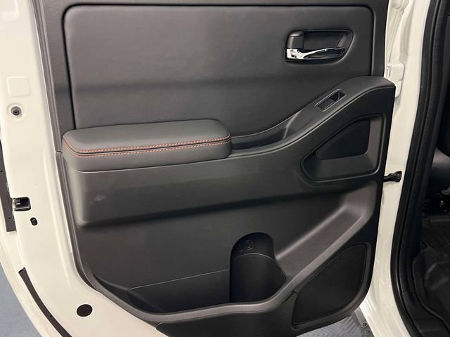 Used 2024 Nissan Frontier PRO-4X w/ Pro Premium Package image 12