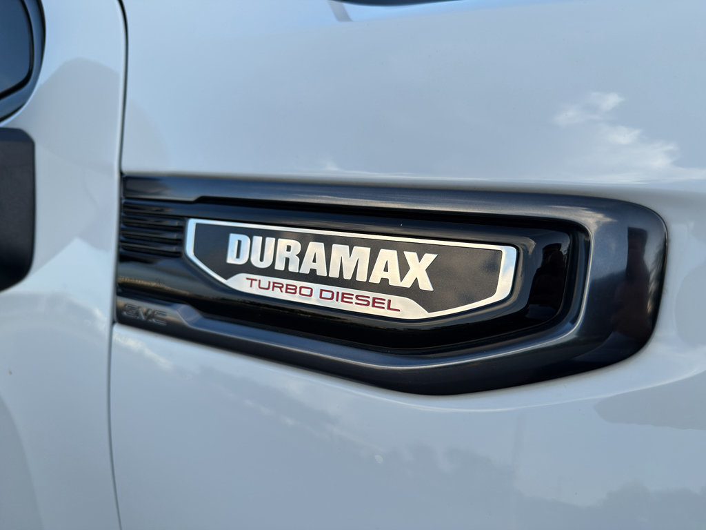 Used 2024 GMC Sierra 1500 AT4 w/ Technology Package AWD/4WD image 14