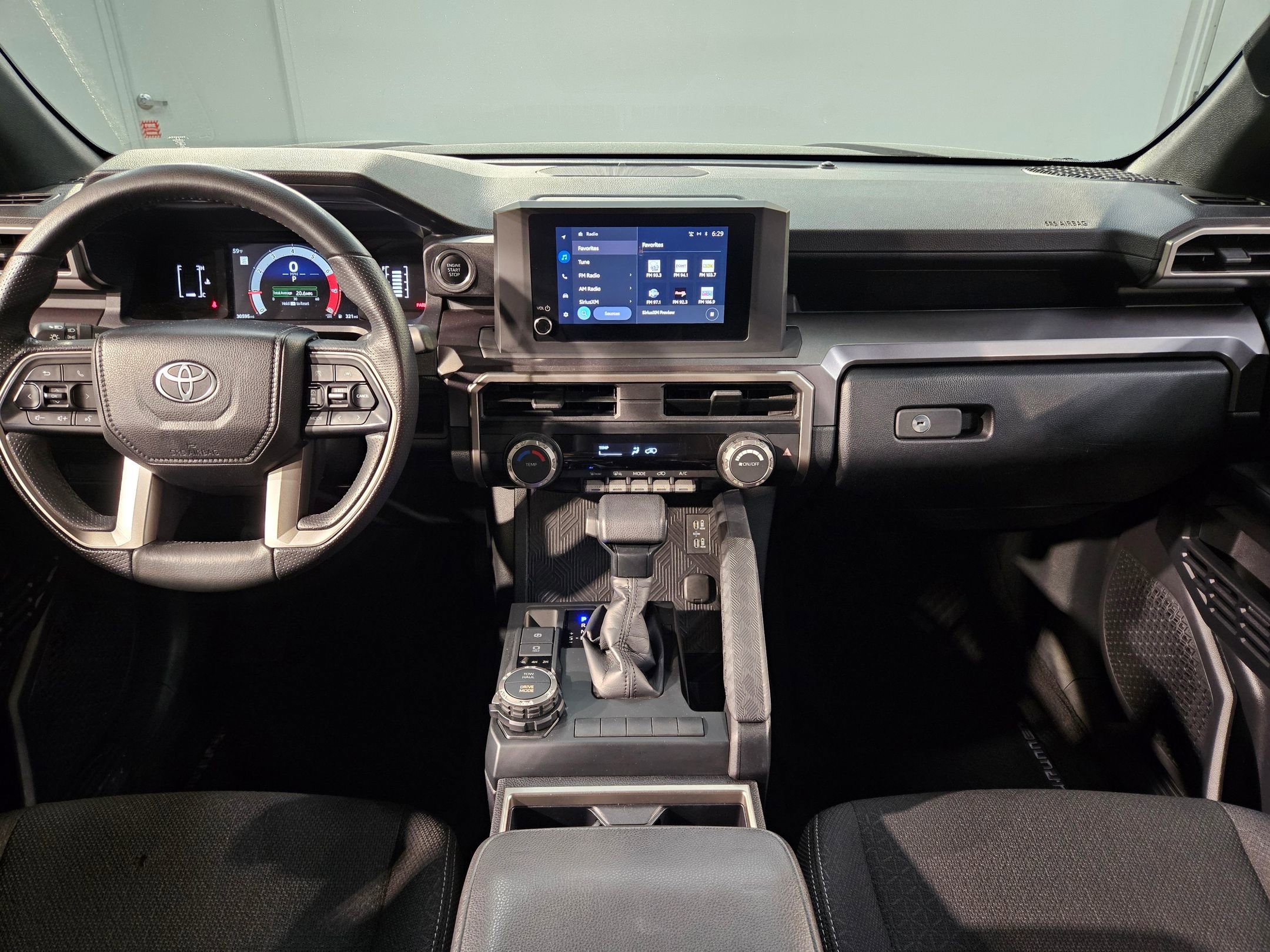 Certified 2025 Toyota 4Runner SR5 AWD/4WD image 10