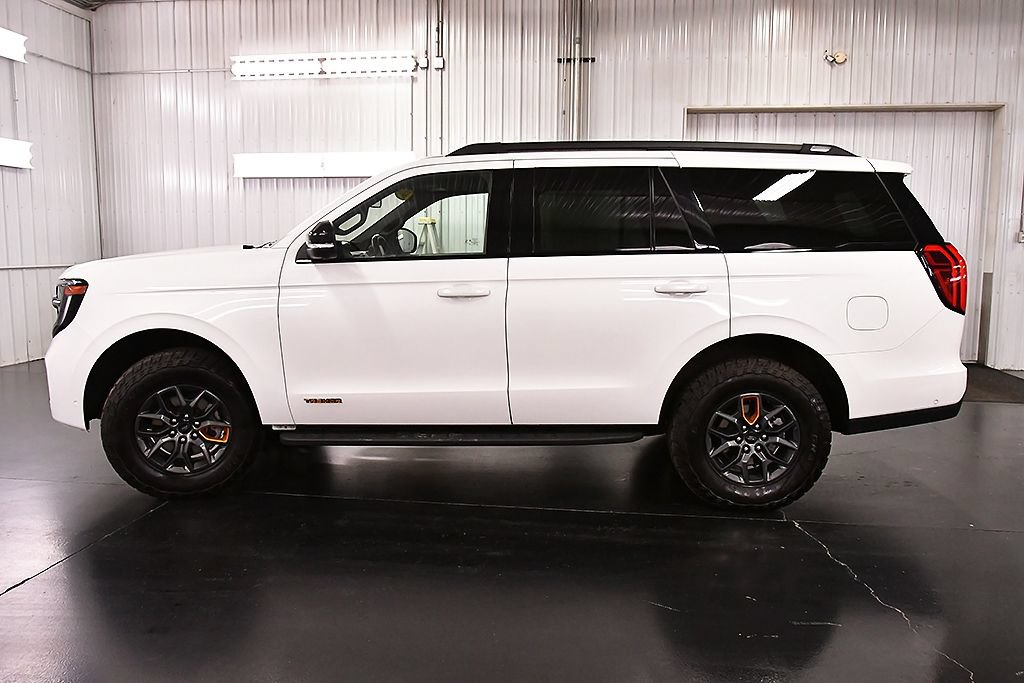 Used 2025 Ford Expedition Tremor AWD/4WD image 4