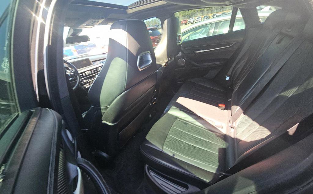 Used 2015 BMW X6 M w/ Executive Package AWD/4WD image 7