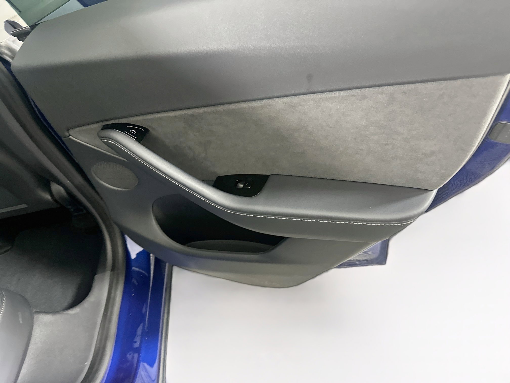 Used 2021 Tesla Model Y Long Range AWD/4WD image 30