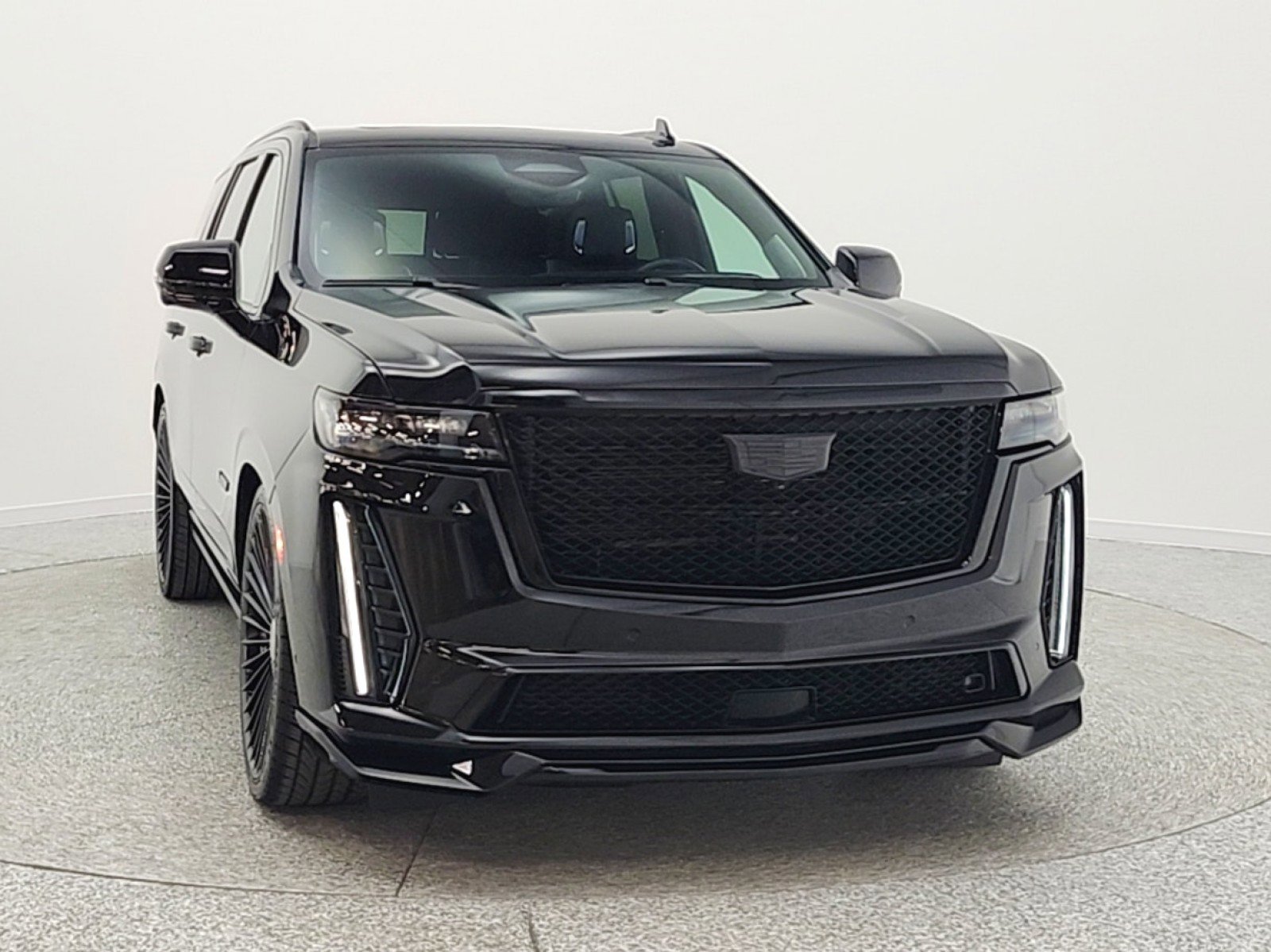 Used 2023 Cadillac Escalade V image 2