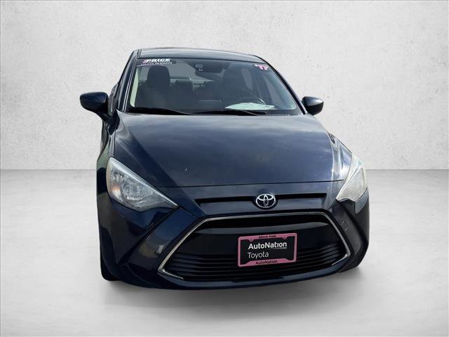 Used 2017 Toyota Yaris iA video 3
