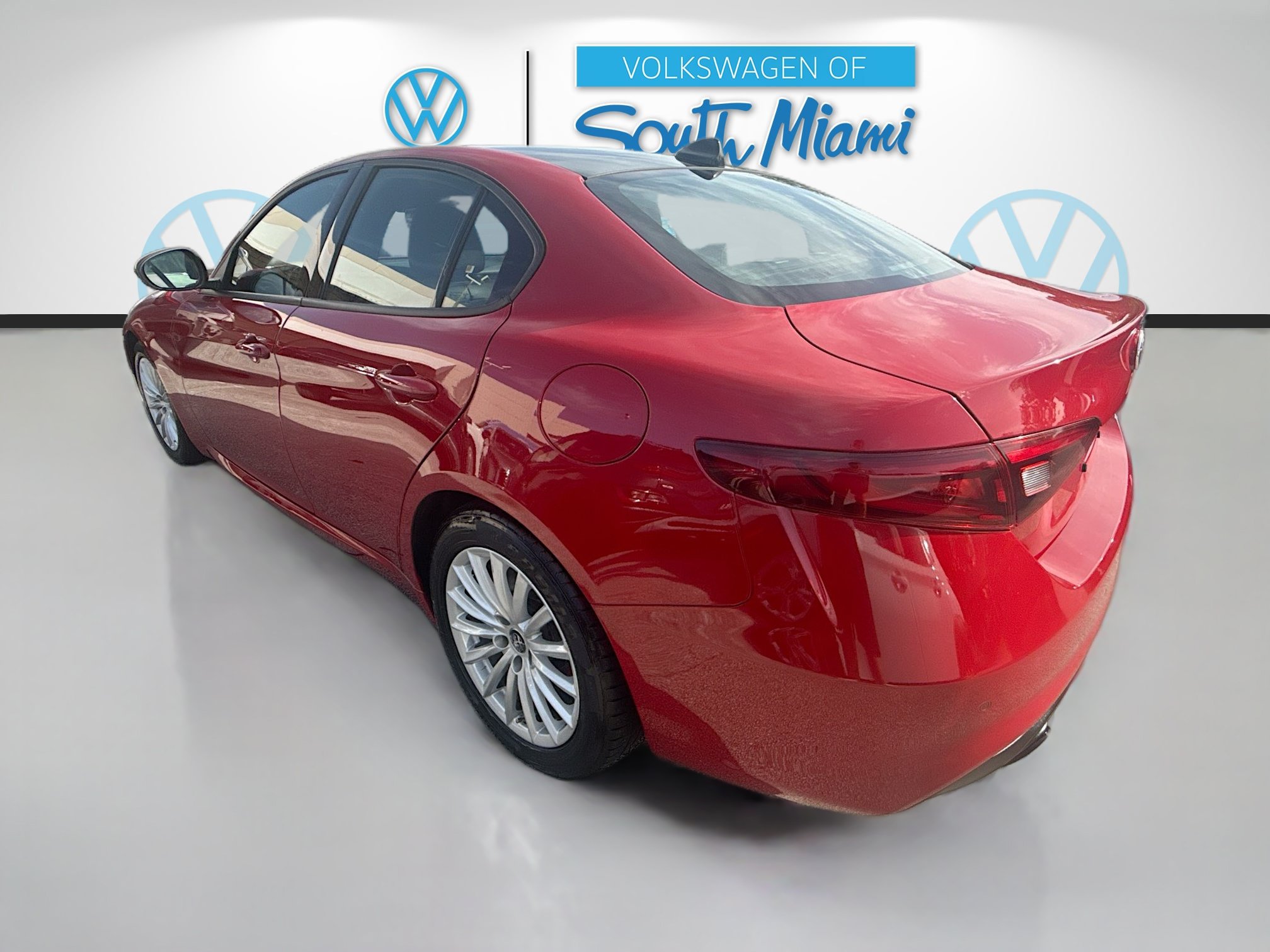 Used 2023 Alfa Romeo Giulia Sprint RWD image 5