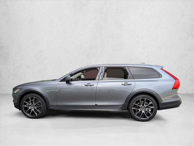 Used 2020 Volvo V90 T6 Cross Country w/ Protection Package Premier image 8