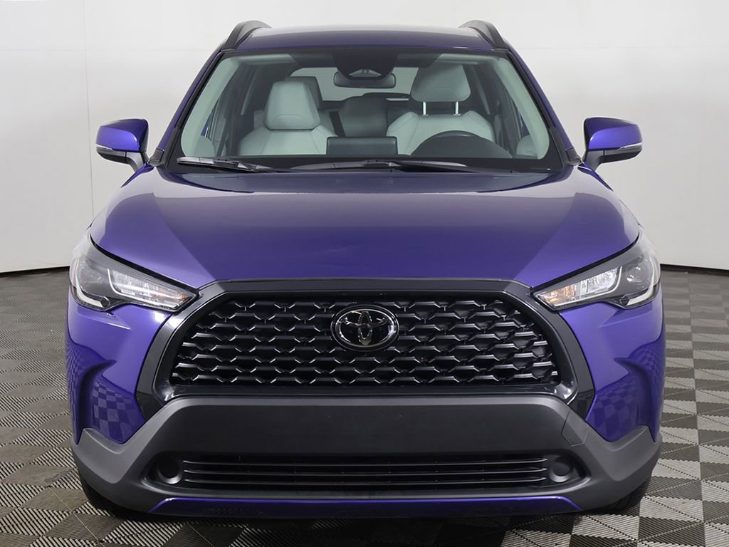 Used 2023 Toyota Corolla Cross LE image 9