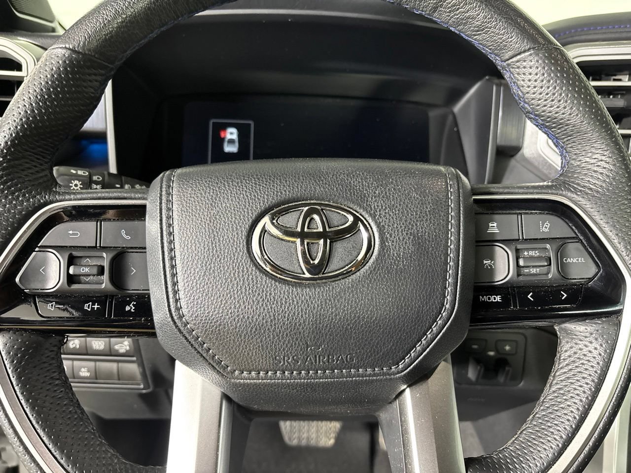 Used 2023 Toyota Tundra Platinum w/ Advanced Package AWD/4WD image 13