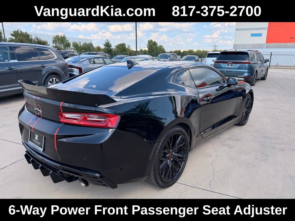 Used 2018 Chevrolet Camaro SS RWD image 4