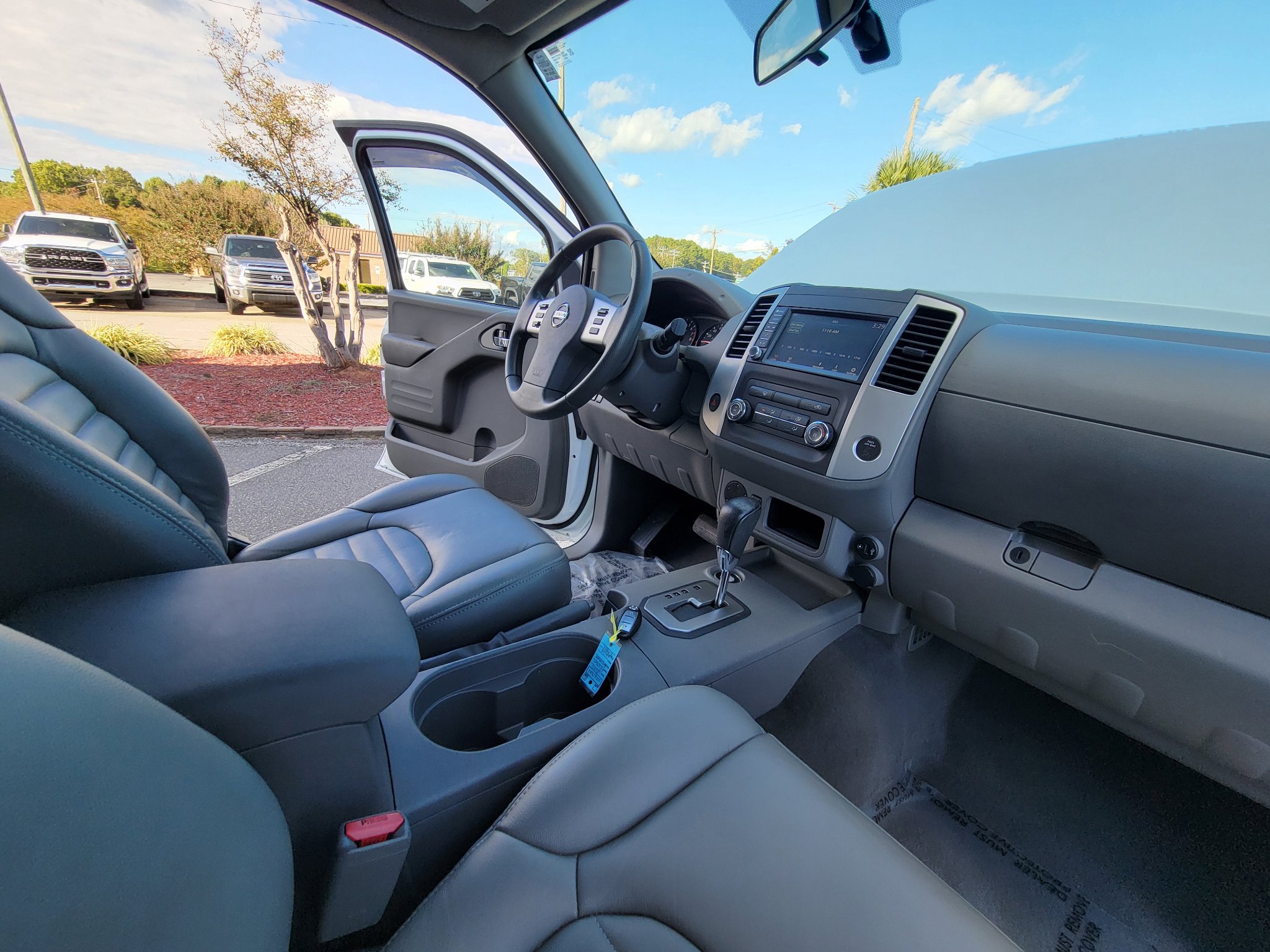 Used 2020 Nissan Frontier S w/ S Utility Package image 44