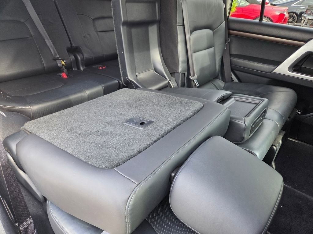 Used 2017 Toyota Land Cruiser AWD/4WD image 5