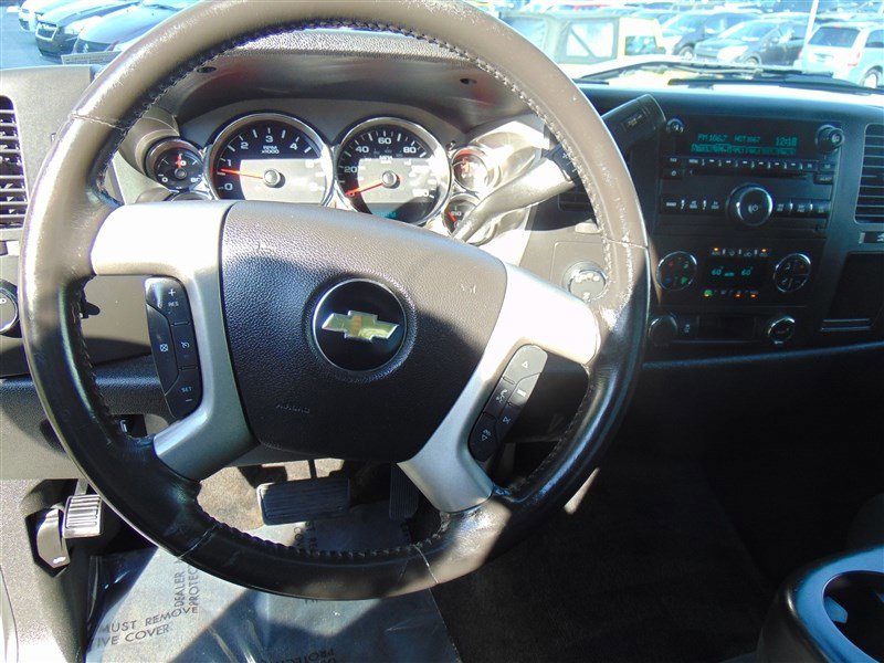 Used 2013 Chevrolet Silverado 1500 LT w/ All-Star Edition AWD/4WD image 8