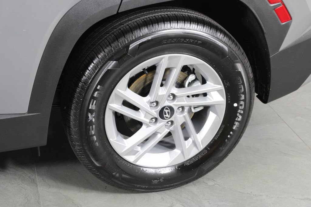 Certified 2026 Hyundai Tucson SE FWD image 13
