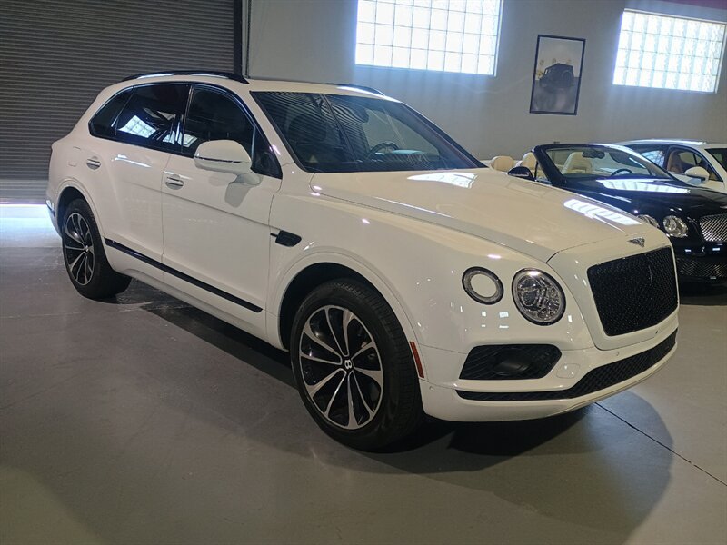 Used 2019 Bentley Bentayga AWD/4WD image 7