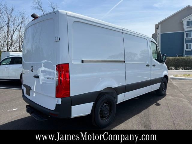 Used 2026 Mercedes-Benz Sprinter 2500 image 5