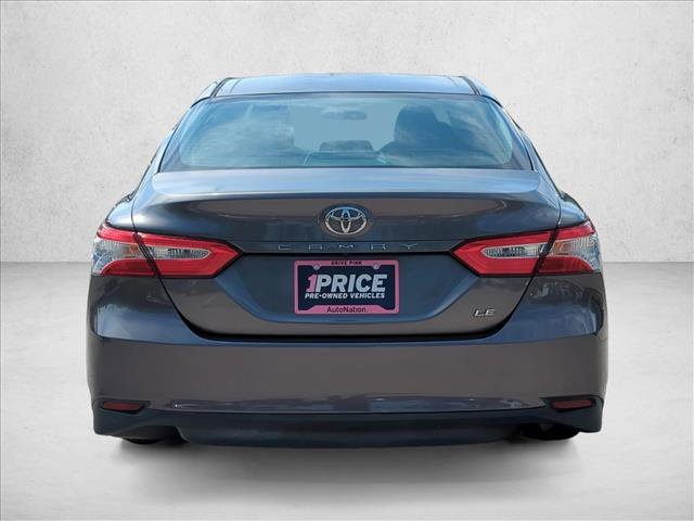 Used 2018 Toyota Camry LE image 6