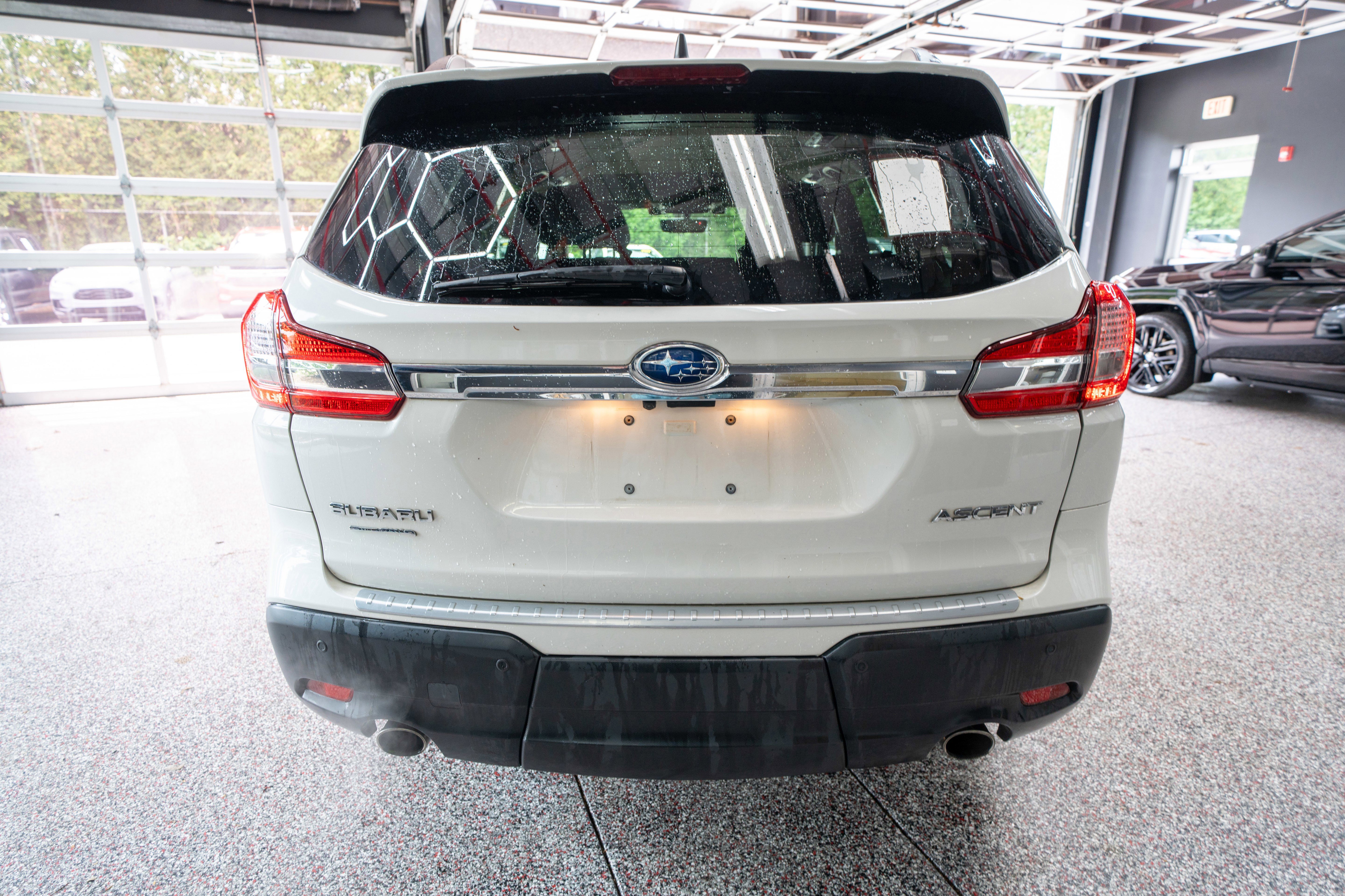 Used 2021 Subaru Ascent Premium w/ Convenience Package AWD/4WD image 3
