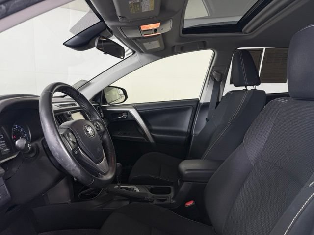 Used 2017 Toyota RAV4 XLE w/ Premium Special Value Package AWD/4WD image 20