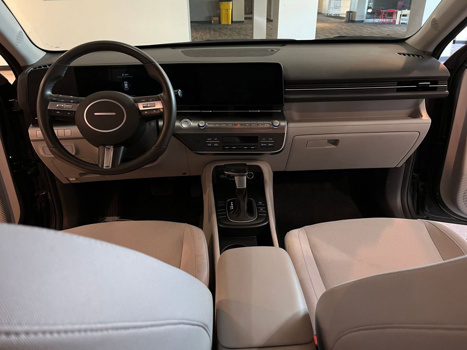 Used 2025 Hyundai Kona SEL FWD image 33