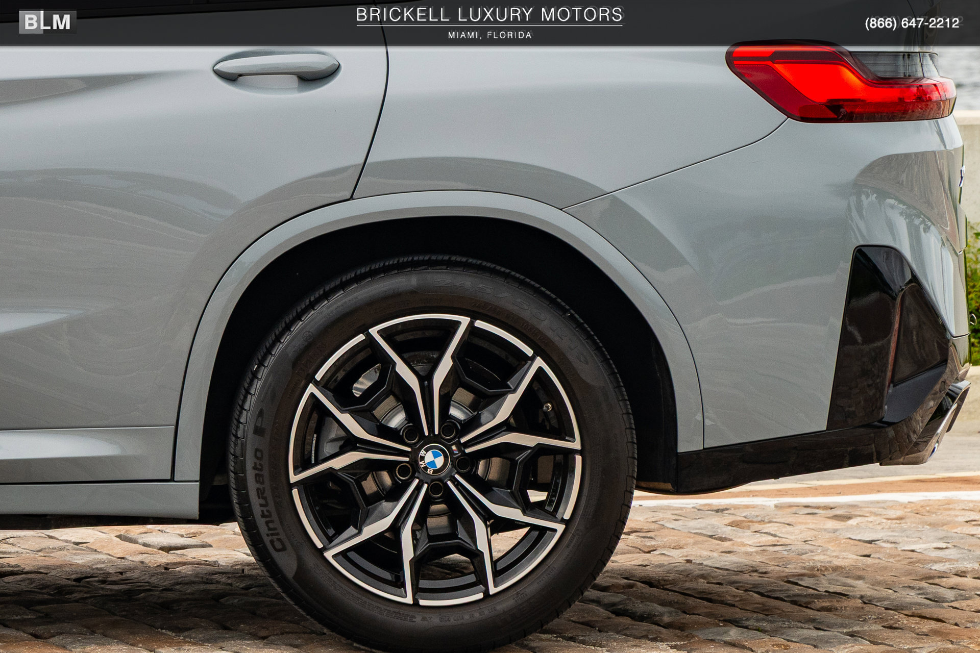 Used 2024 BMW X4 xDrive30i w/ M Sport Package AWD/4WD image 43
