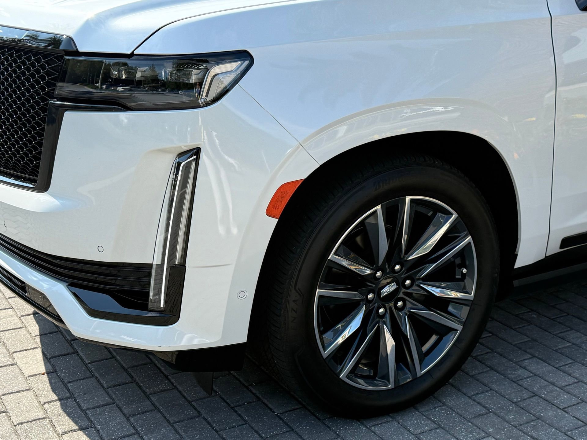 Used 2023 Cadillac Escalade Sport Platinum RWD image 18